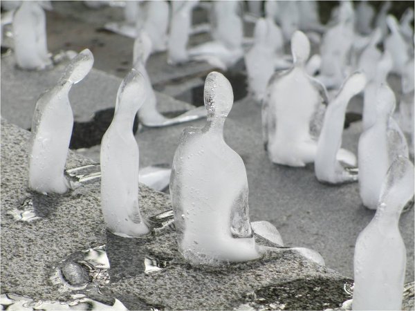 'Minimum Monument' by Nele Azevedo, 2013. Image credit: Anita Brown.